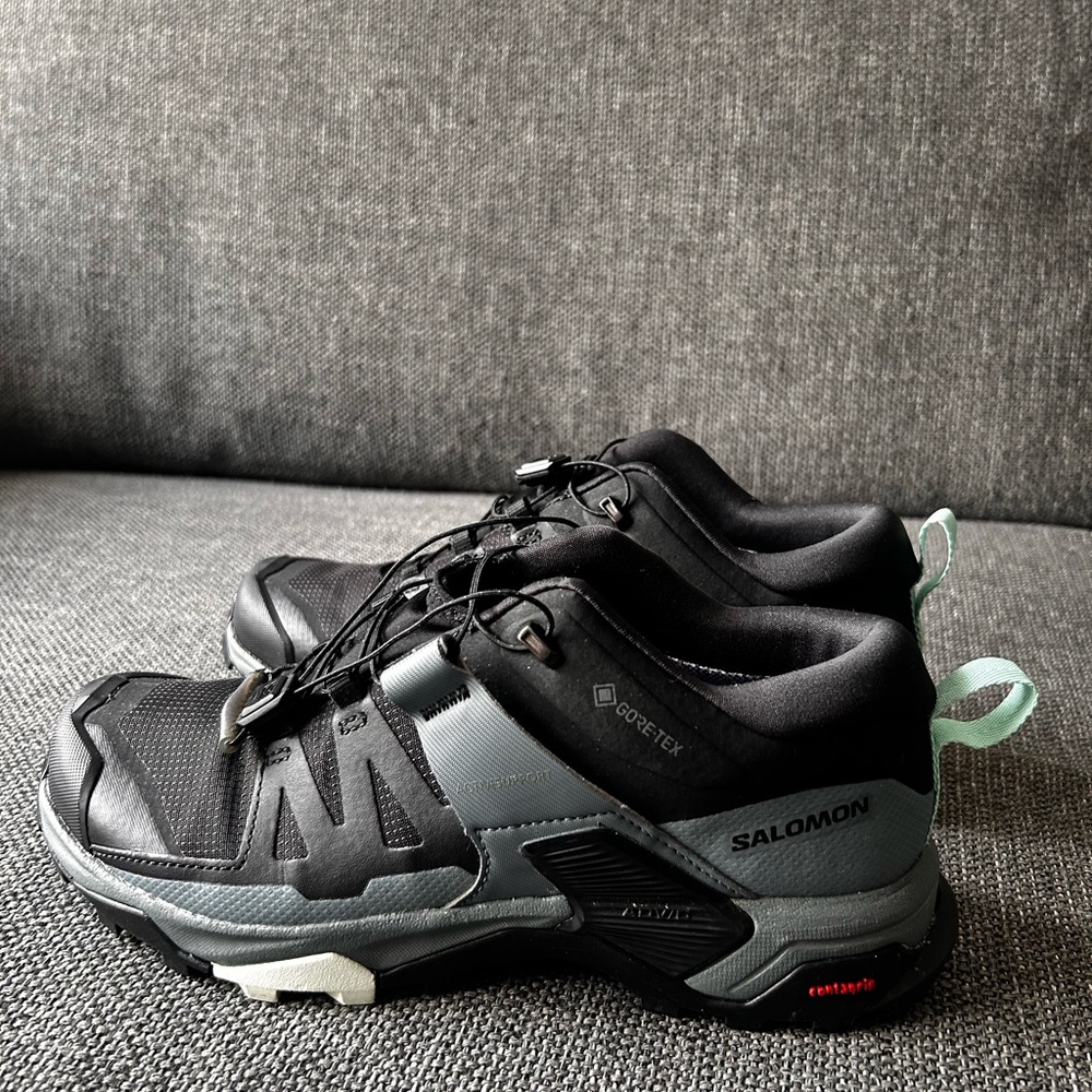 Salomon Black and Gray Athletic Shoes - Picture 4 of 5